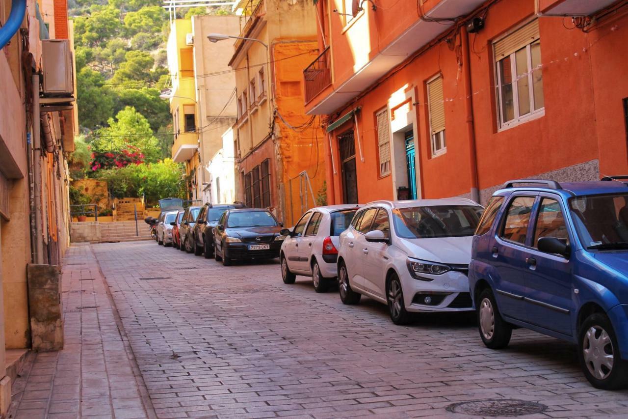 Apartment A Stone'S Throw From Santa Barbara Alicante Exterior foto